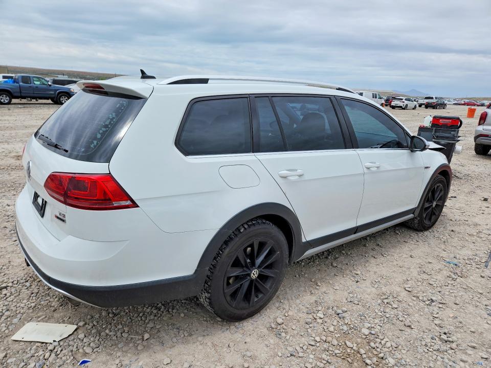 Продажа на аукционе авто 2017 Volkswagen Golf Alltrack, vin: 3VWH17AU3HM526140, номер лота: 52039526