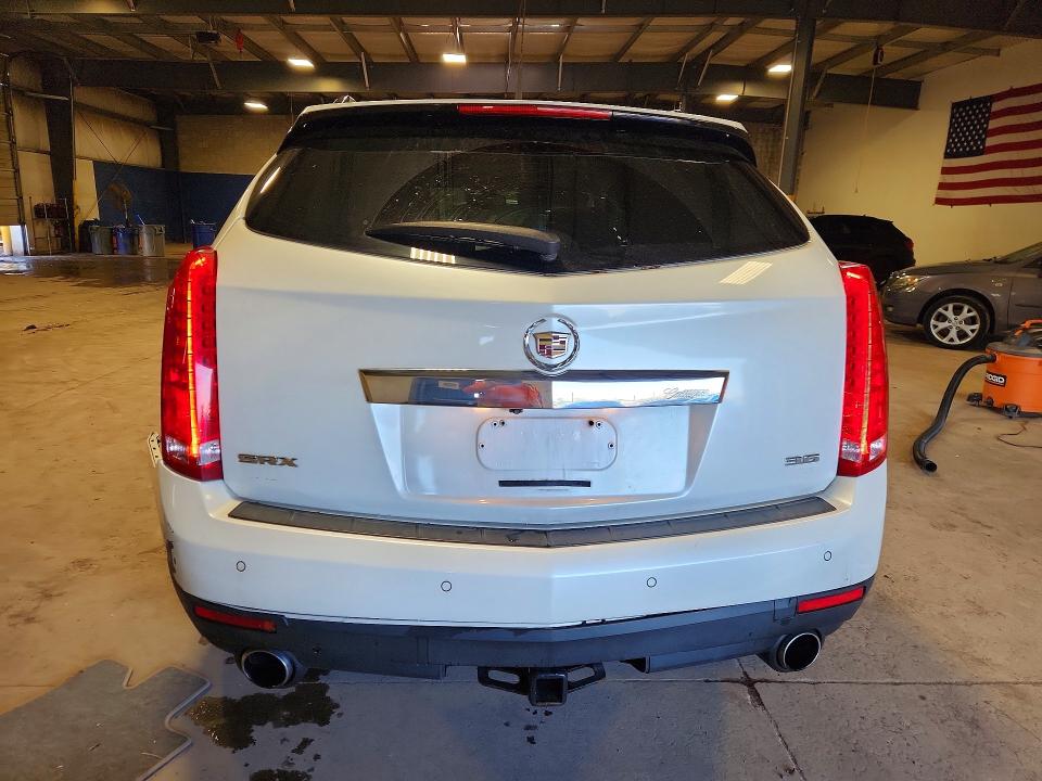 52032496 :رقم المزاد ، 3GYFNCE34DS641466 vin ، 2013 Cadillac Srx مزاد بيع