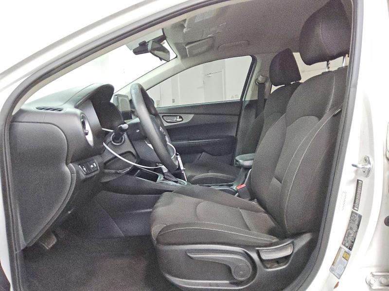 2020 Kia Forte მანქანა იყიდება აუქციონზე, vin: 3KPF24AD8LE190817, აუქციონის ნომერი: 53518666