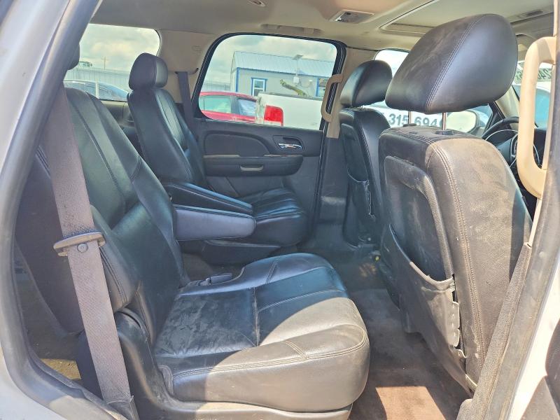 55240726 :رقم المزاد ، 1GNUCBE02AR208964 vin ، 2010 Chevrolet Tahoe مزاد بيع