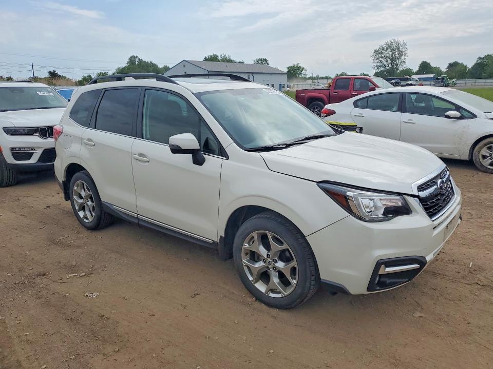 Продаж на аукціоні авто 2018 Subaru Forester, vin: JF2SJAWC3JH560127, номер лоту: 53205156