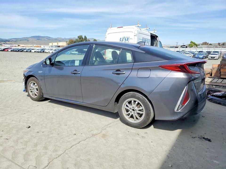 Продажа на аукционе авто 2020 Toyota Prius Prime, vin: JTDKARFPXL3149307, номер лота: 53127126