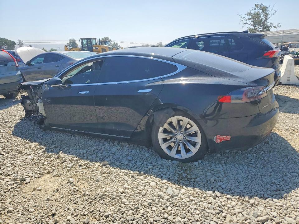 Продажа на аукционе авто 2017 Tesla Model S, vin: 5YJSA1E2XHF193082, номер лота: 52900046