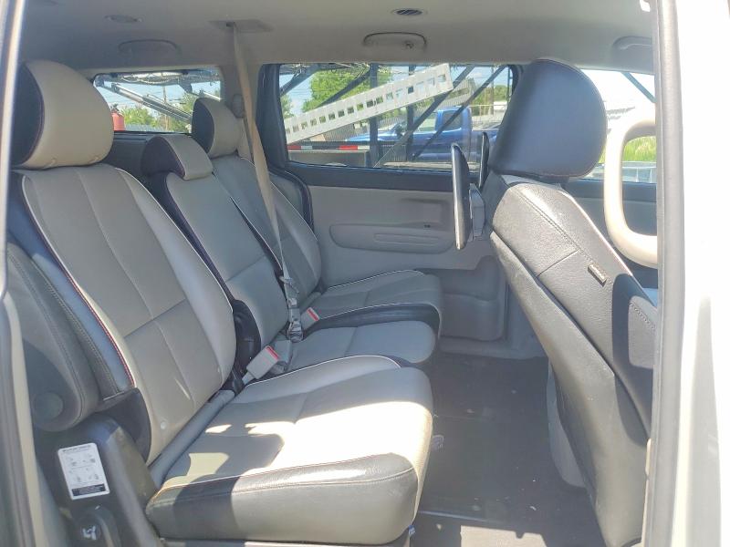 2021 Kia Sedona მანქანა იყიდება აუქციონზე, vin: KNDMB5C18M6672047, აუქციონის ნომერი: 53159056