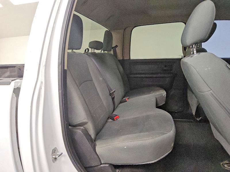 53654366 :رقم المزاد ، 3C6UR4HL6FG608341 vin ، 2015 Ram 2500 مزاد بيع