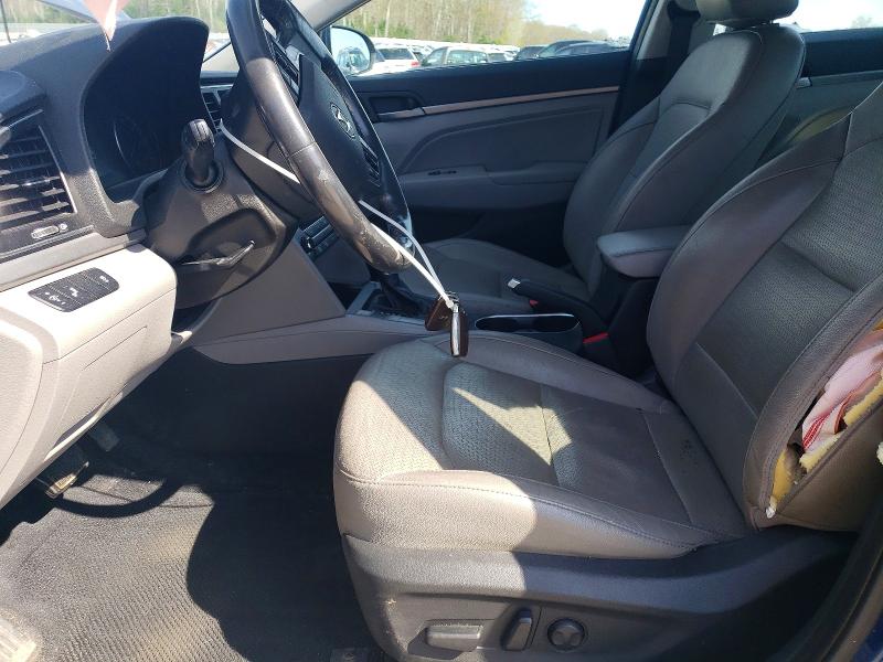 52206936 :رقم المزاد ، 5NPD84LF9HH007545 vin ، 2017 Hyundai Elantra مزاد بيع
