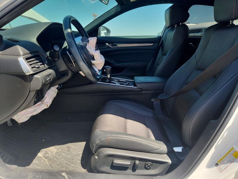 Продажа на аукционе авто 2019 Honda Accord, vin: 1HGCV1F30KA082283, номер лота: 51720316