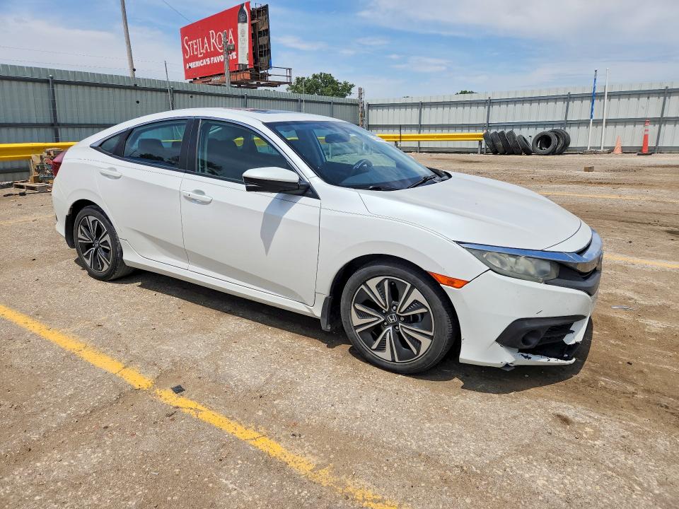 53643676 :رقم المزاد ، 19XFC1F39GE000329 vin ، 2016 Honda Civic مزاد بيع