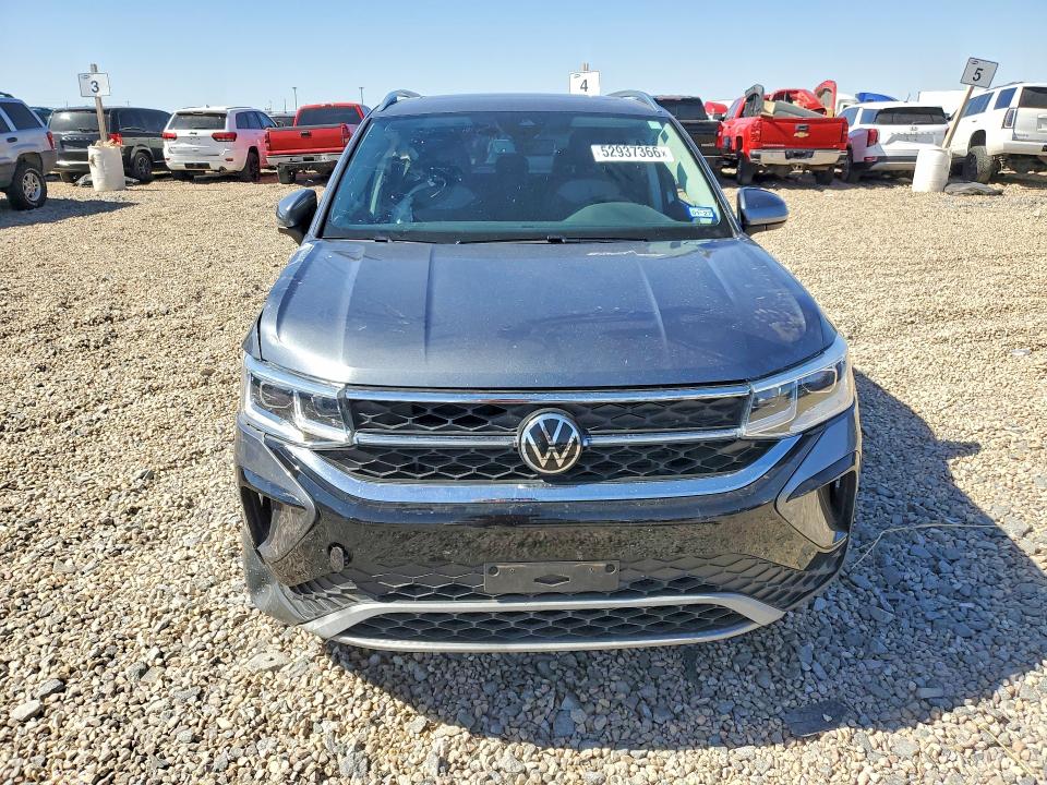 Продаж на аукціоні авто 2022 Volkswagen Taos, vin: 3VV2X7B26NM031075, номер лоту: 52937366