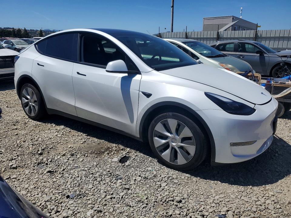 52426396 :رقم المزاد ، 7SAYGDEE0PF632389 vin ، 2023 Tesla Model Y مزاد بيع