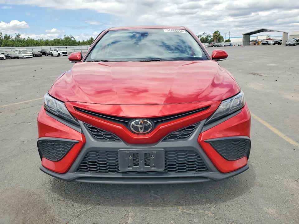 Продажа на аукционе авто 2022 Toyota Camry, vin: 4T1T11AKXNU049959, номер лота: 54886316