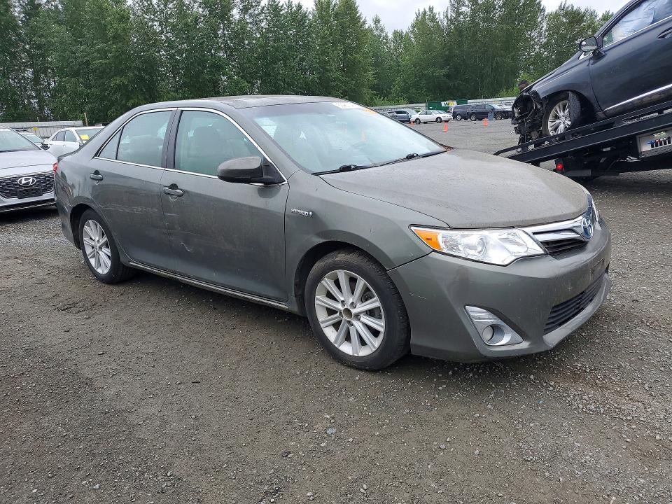 2012 Toyota Camry Hybrid მანქანა იყიდება აუქციონზე, vin: 4T1BD1FK3CU018657, აუქციონის ნომერი: 52967146
