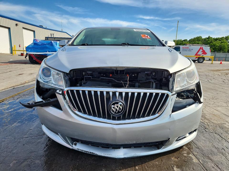 53229726 :رقم المزاد ، 1G4GJ5E37DF318062 vin ، 2013 Buick Lacrosse مزاد بيع
