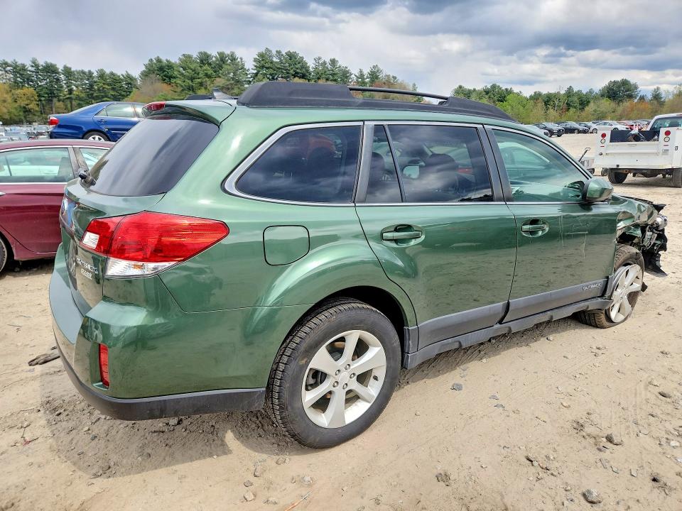 2014 Subaru Outback მანქანა იყიდება აუქციონზე, vin: 4S4BRBCC4E3253176, აუქციონის ნომერი: 52912866