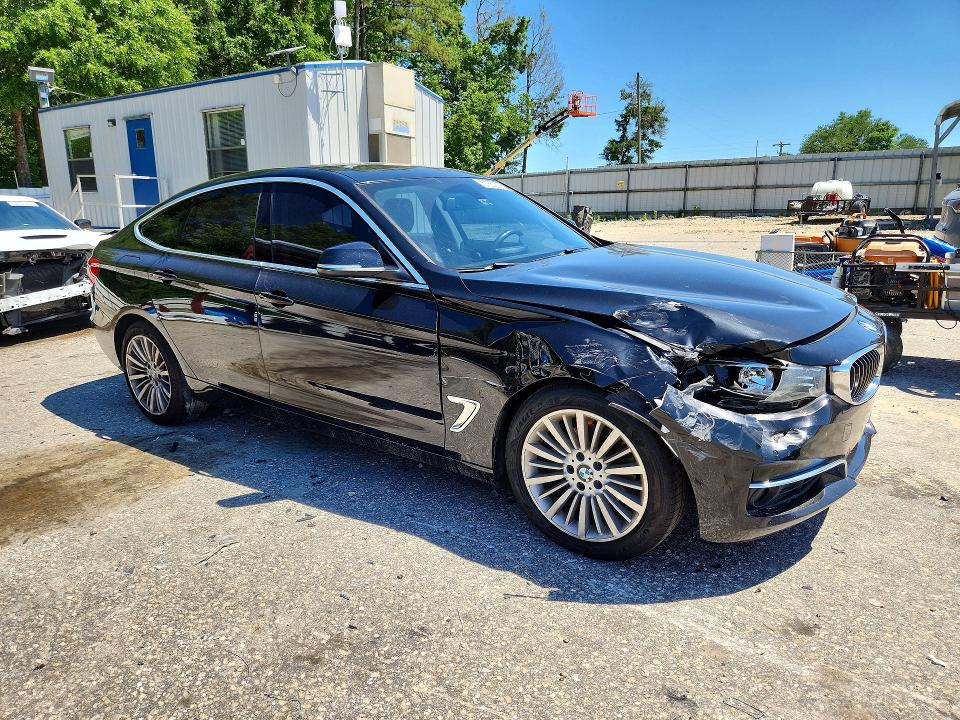 51659726 :رقم المزاد ، WBA3X5C56FD560522 vin ، 2015 Bmw 328 مزاد بيع