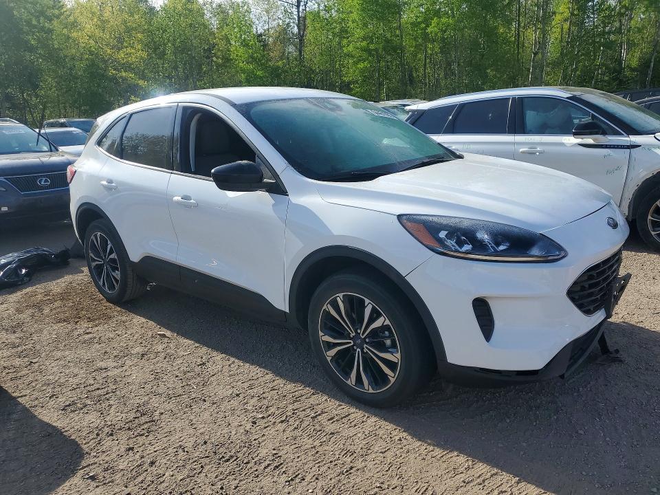2022 Ford Escape მანქანა იყიდება აუქციონზე, vin: 1FMCU9G61NUB89303, აუქციონის ნომერი: 54461866