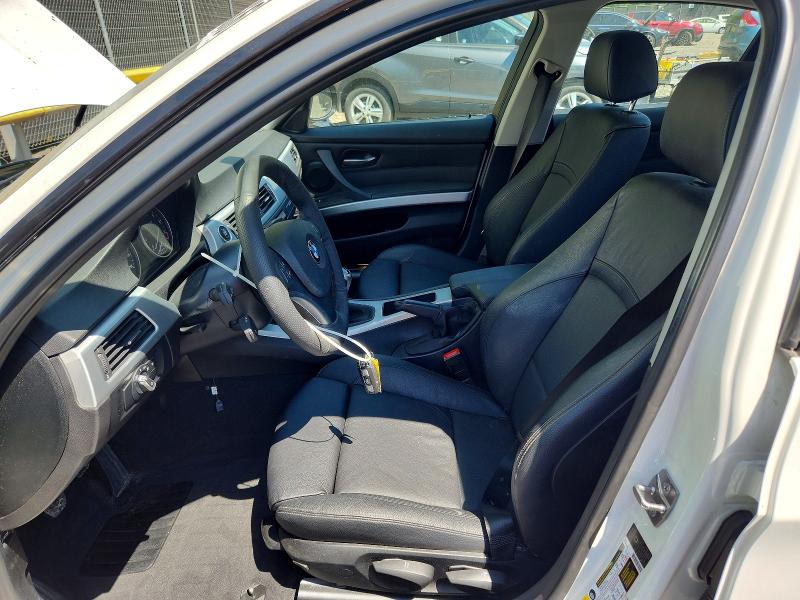 41628936 :رقم المزاد ، WBAPH7G57BNL85979 vin ، 2011 Bmw 328 مزاد بيع