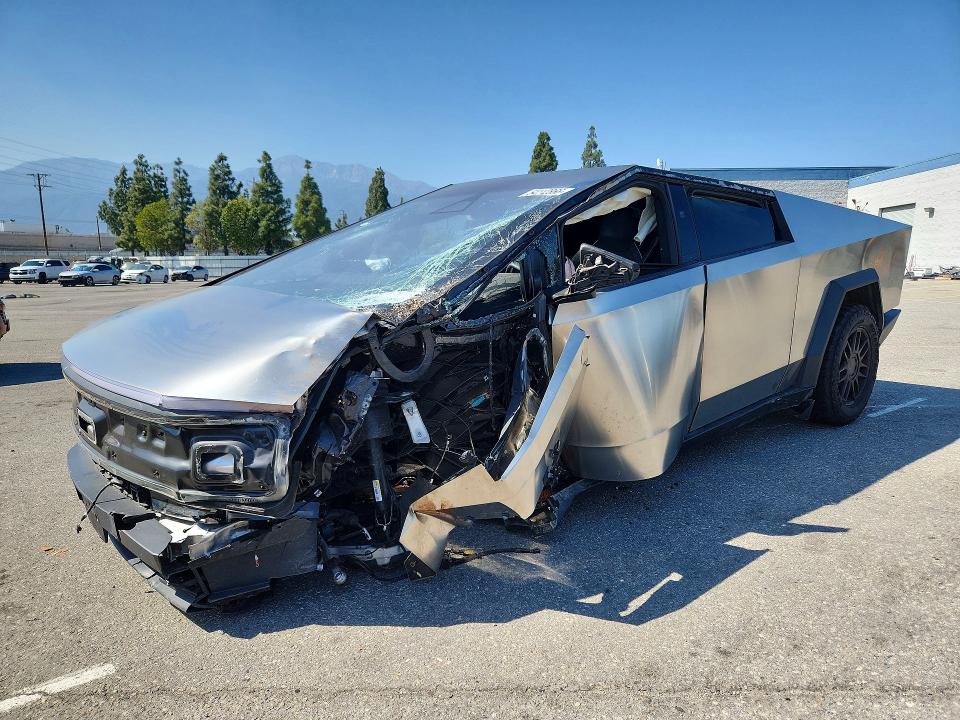 2025 Tesla Cybertruck მანქანა იყიდება აუქციონზე, vin: 7G2CEHED9SA067915, აუქციონის ნომერი: 54112866