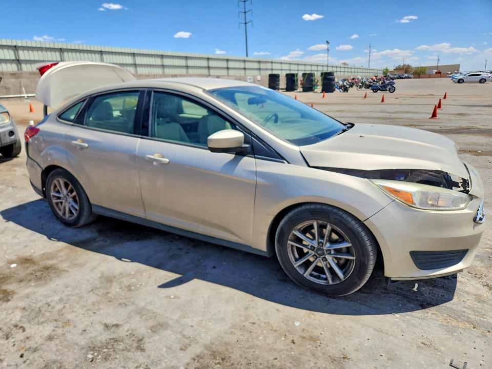 53712786 :رقم المزاد ، 1FADP3F2XJL315384 vin ، 2018 Ford Focus مزاد بيع