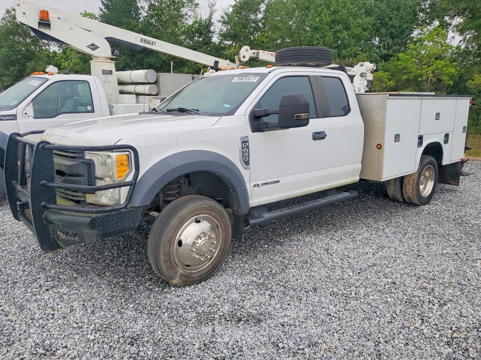 52743396 :رقم المزاد ، 1FD0X4GT5HEB66186 vin ، 2017 Ford F450 مزاد بيع