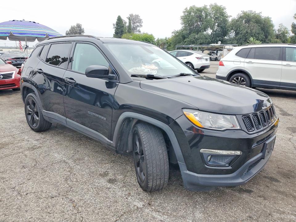 2020 Jeep Compass მანქანა იყიდება აუქციონზე, vin: 3C4NJCBB5LT122881, აუქციონის ნომერი: 51538836