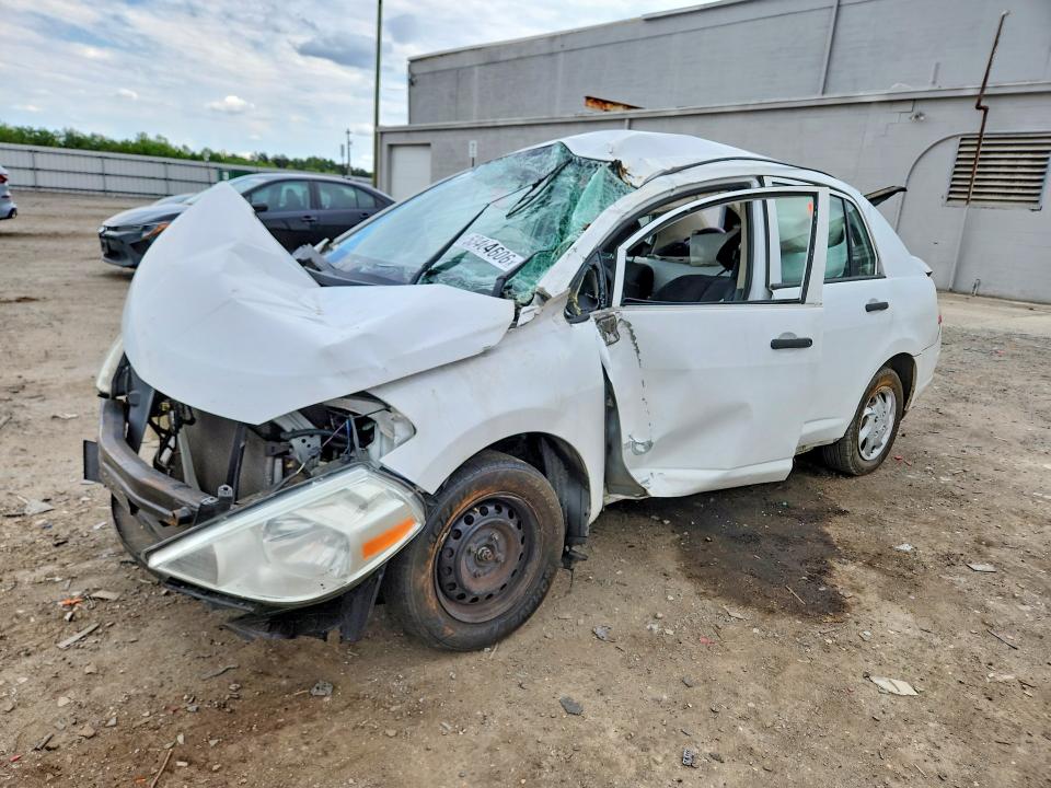 53464606 :رقم المزاد ، 3N1CC1AP3AL381422 vin ، 2010 Nissan Versa مزاد بيع