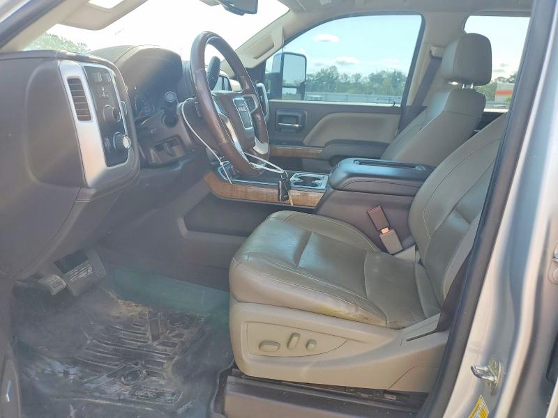 53946566 :رقم المزاد ، 1GT12REY3KF272379 vin ، 2019 Gmc Sierra مزاد بيع