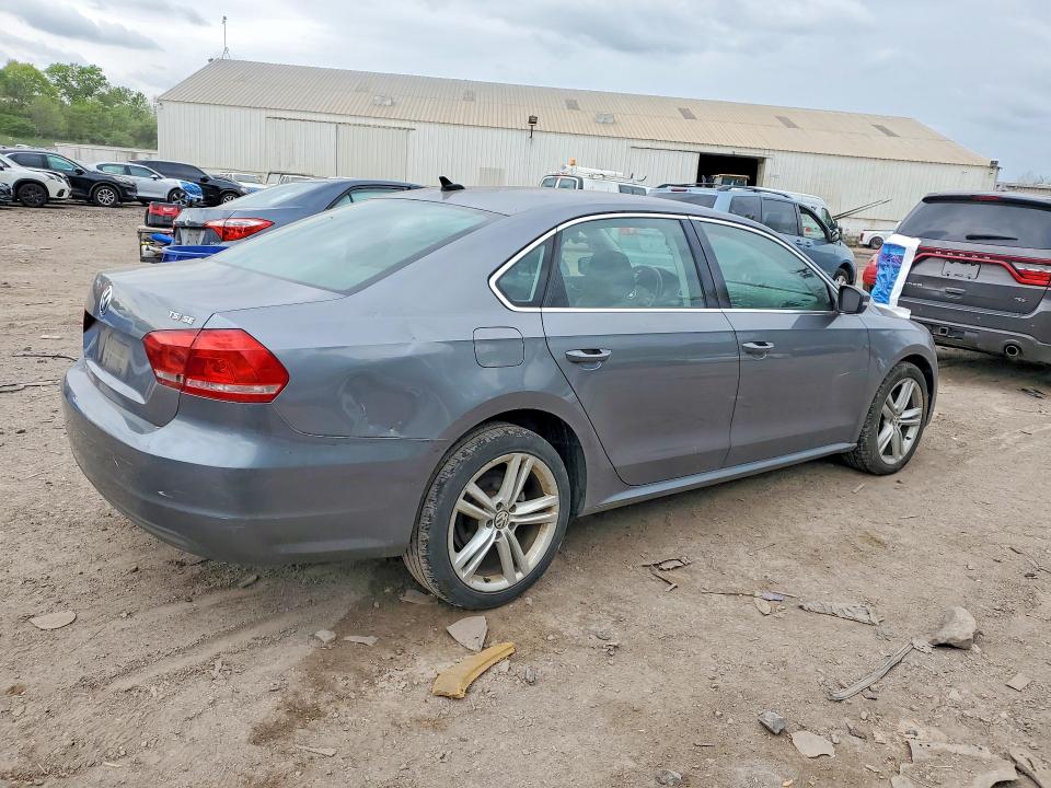 2014 Volkswagen Passat მანქანა იყიდება აუქციონზე, vin: 1VWBT7A30EC107831, აუქციონის ნომერი: 52311166