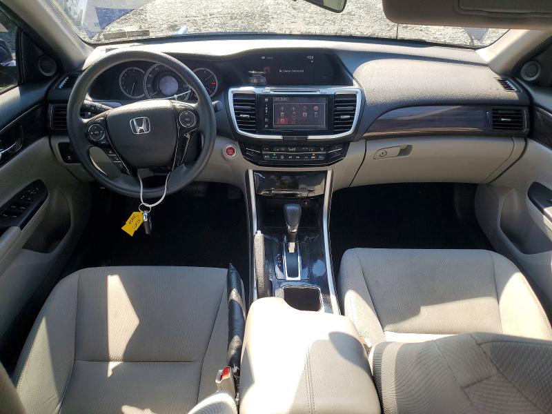 52130796 :رقم المزاد ، 1HGCR2F74HA110804 vin ، 2017 Honda Accord مزاد بيع