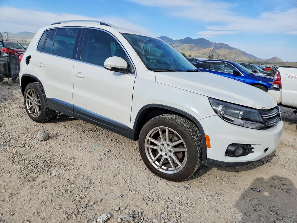 53459626 :رقم المزاد ، WVGAV3AXXDW560464 vin ، 2013 Volkswagen Tiguan مزاد بيع