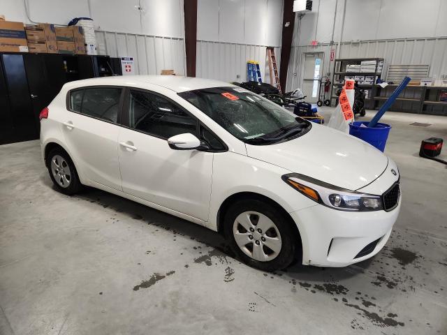 2018 Kia Forte მანქანა იყიდება აუქციონზე, vin: KNAFK5A87J5772955, აუქციონის ნომერი: 51883556