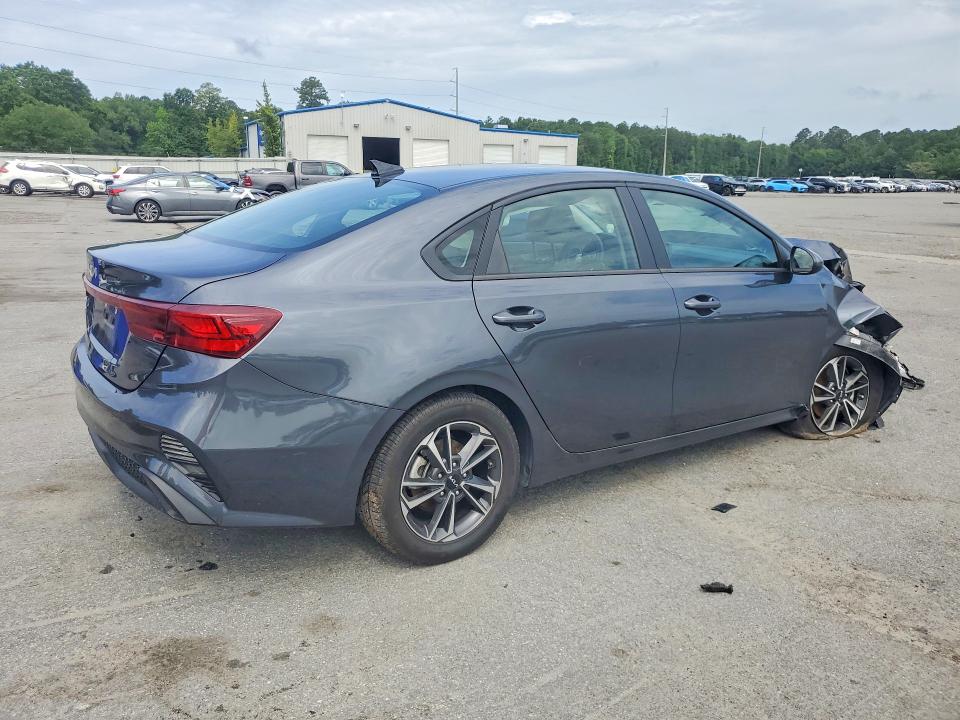 55109446 :رقم المزاد ، 3KPF24AD7RE709915 vin ، 2024 Kia Forte مزاد بيع