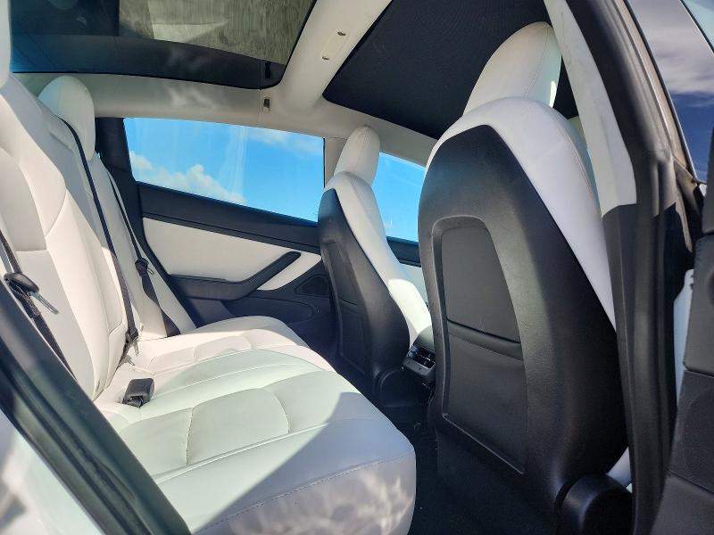 52714876 :رقم المزاد ، 5YJ3E1EB8LF640333 vin ، 2020 Tesla Model 3 مزاد بيع