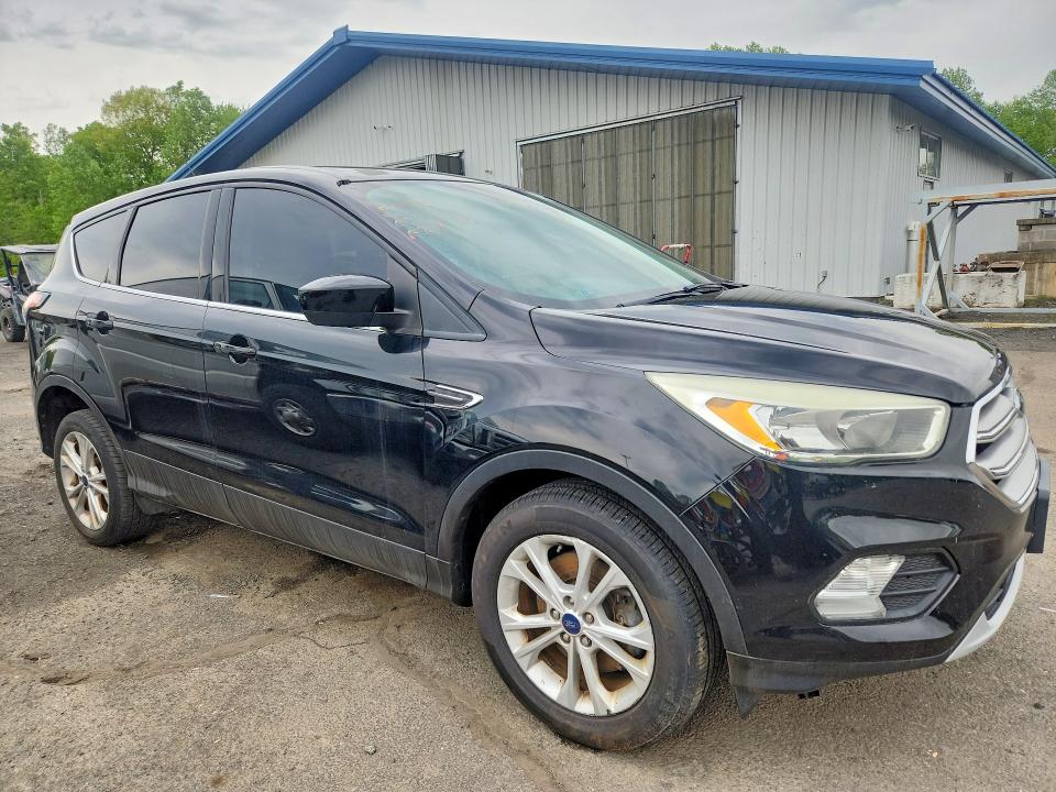 53513586 :رقم المزاد ، 1FMCU9GDXHUC32829 vin ، 2017 Ford Escape مزاد بيع