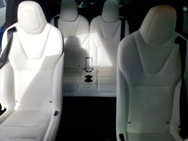 Продаж на аукціоні авто 2018 Tesla Model X, vin: 5YJXCBE23JF136198, номер лоту: 52579336