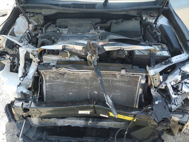 52207556 :رقم المزاد ، 4T4BF1FK3FR493519 vin ، 2015 Toyota Camry مزاد بيع