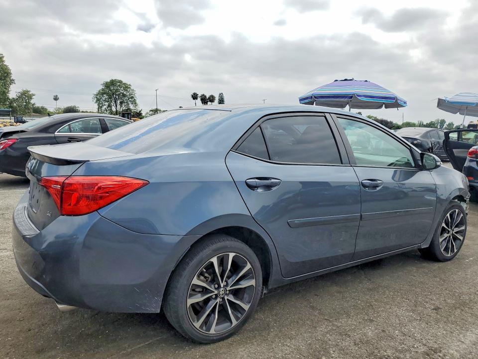 Продажа на аукционе авто 2018 Toyota Corolla, vin: 2T1BURHE6JC098962, номер лота: 53807426