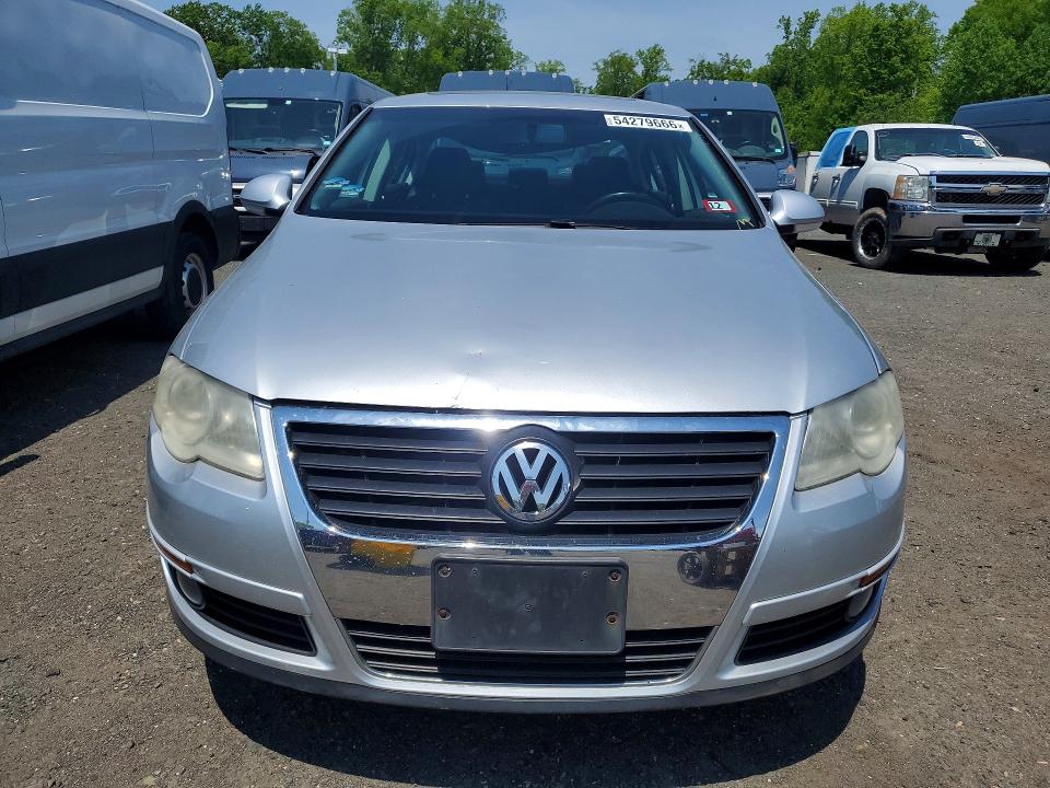 54279666 :رقم المزاد ، WVWJM7AN7AE099710 vin ، 2010 Volkswagen Passat مزاد بيع