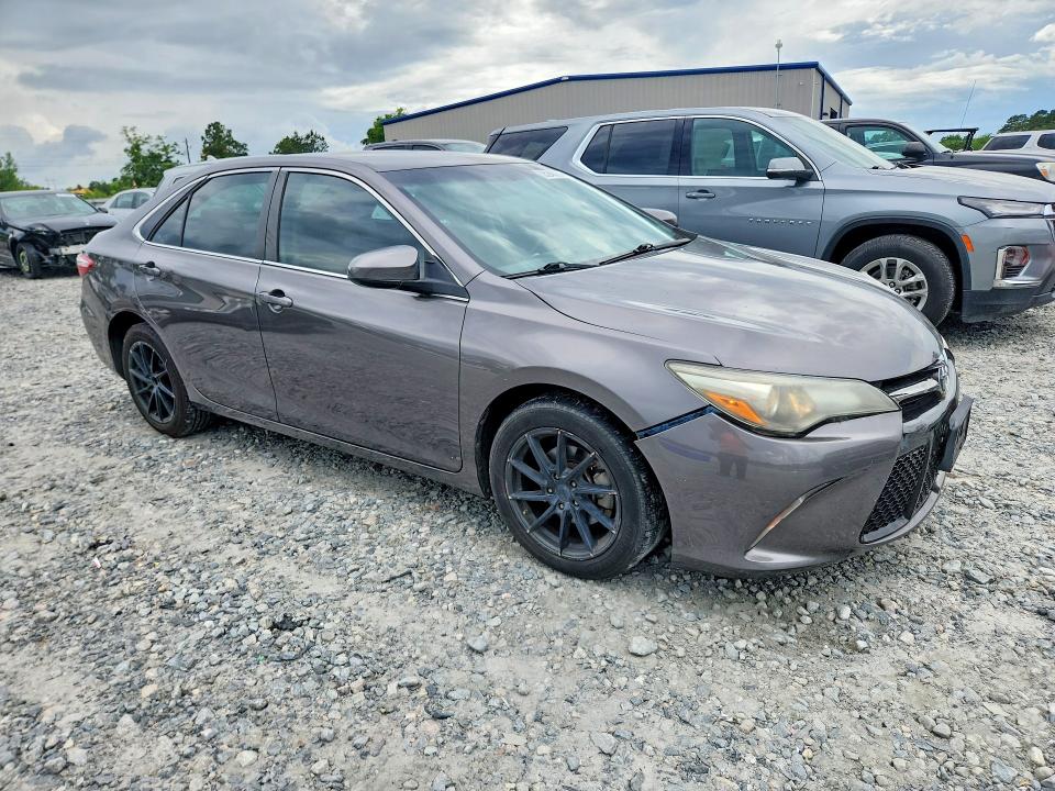 55240256 :رقم المزاد ، 4T1BF1FK1GU529655 vin ، 2016 Toyota Camry مزاد بيع