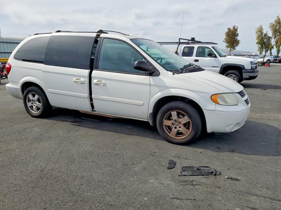 49063766 :رقم المزاد ، 2D4GP44L65R336080 vin ، 2005 Dodge Grand Caravan مزاد بيع