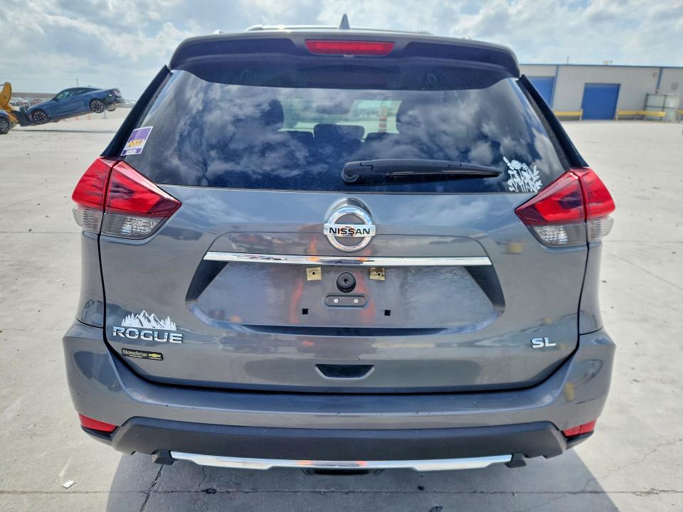 2017 Nissan Rogue მანქანა იყიდება აუქციონზე, vin: 5N1AT2MT3HC796793, აუქციონის ნომერი: 53660006