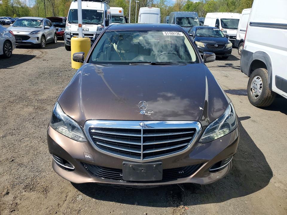 51169136 :رقم المزاد ، WDDHF8JB5GB222683 vin ، 2016 Mercedes-benz E مزاد بيع