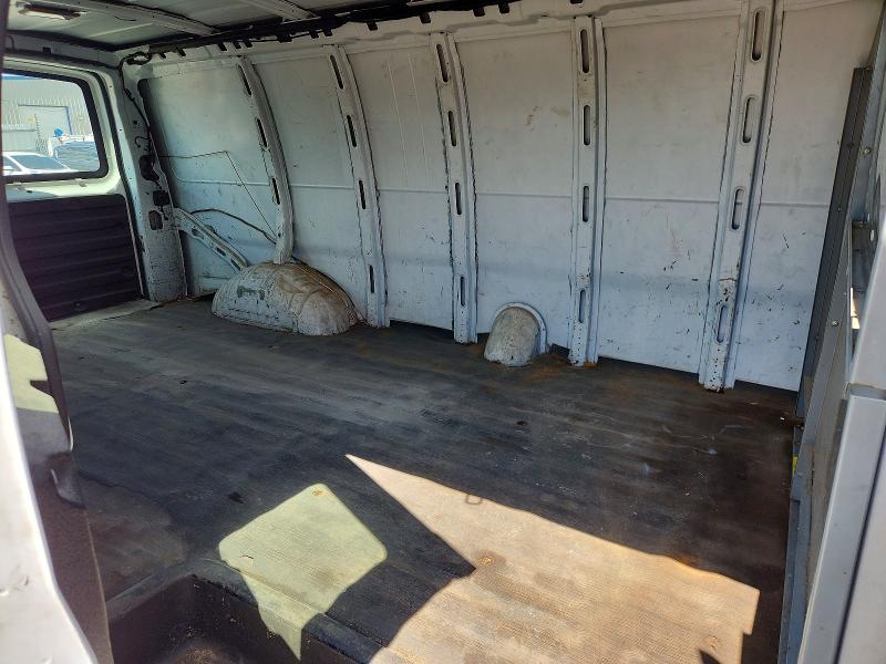 52731846 :رقم المزاد ، 1GCGG29C881223055 vin ، 2008 Chevrolet Express G2500 مزاد بيع