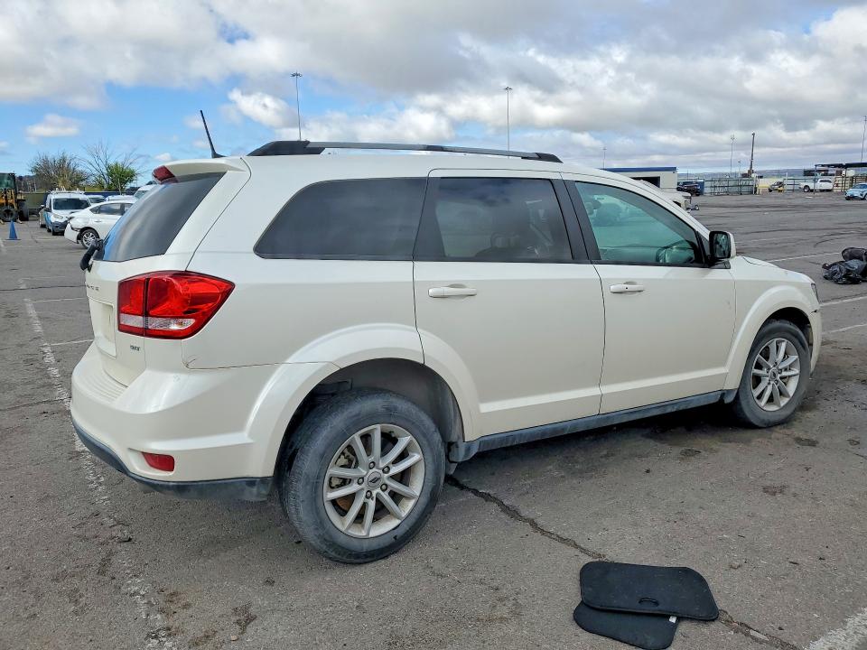 47665476 :رقم المزاد ، 3C4PDCBG1JT428971 vin ، 2018 Dodge Journey مزاد بيع