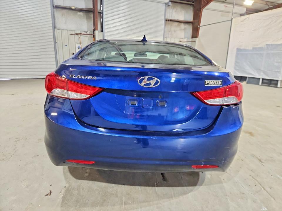 53369586 :رقم المزاد ، KMHDH4AE0DU682867 vin ، 2013 Hyundai Elantra مزاد بيع