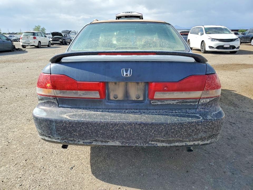 53465836 :رقم المزاد ، 1HGCG16591A063712 vin ، 2001 Honda Accord مزاد بيع