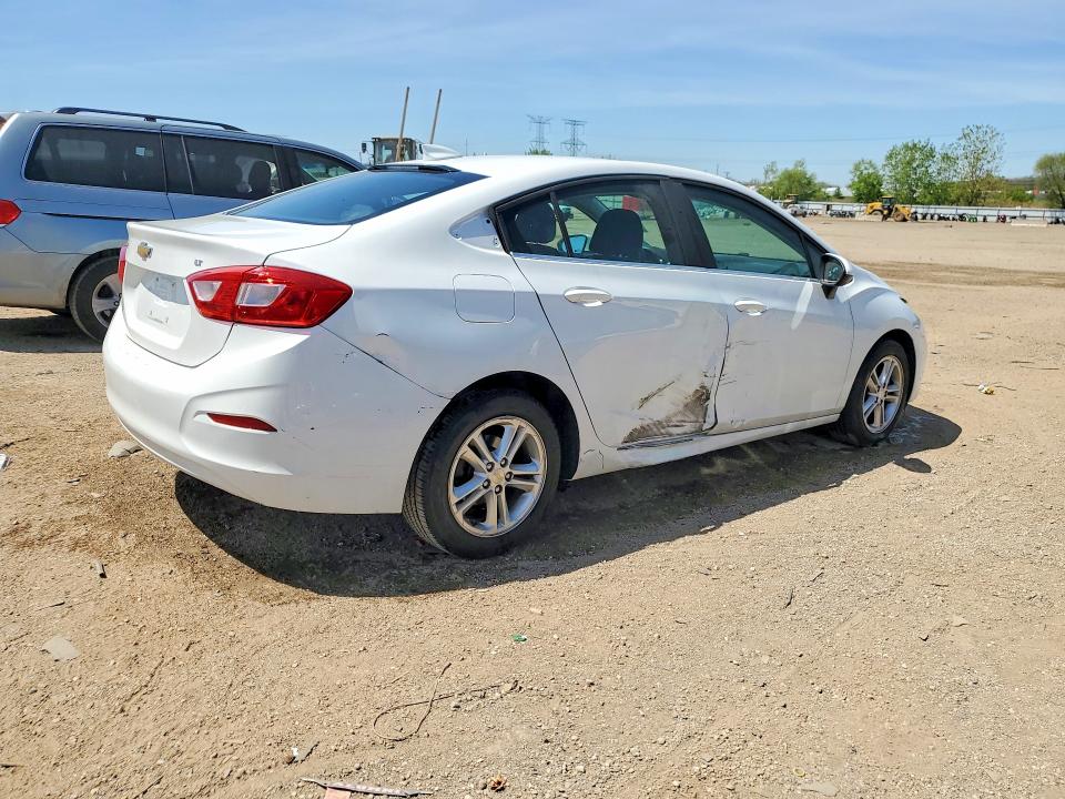 53608976 :رقم المزاد ، 1G1BE5SM9H7232583 vin ، 2017 Chevrolet Cruze مزاد بيع