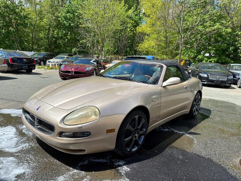 53557016 :رقم المزاد ، ZAMBB18A340010996 vin ، 2004 Maserati Spyder مزاد بيع