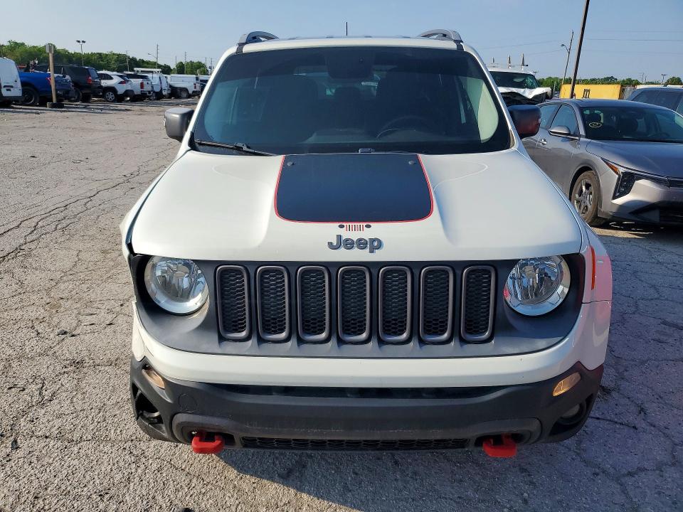 53598256 :رقم المزاد ، ZACCJBCT8FPB21695 vin ، 2015 Jeep Renegade مزاد بيع