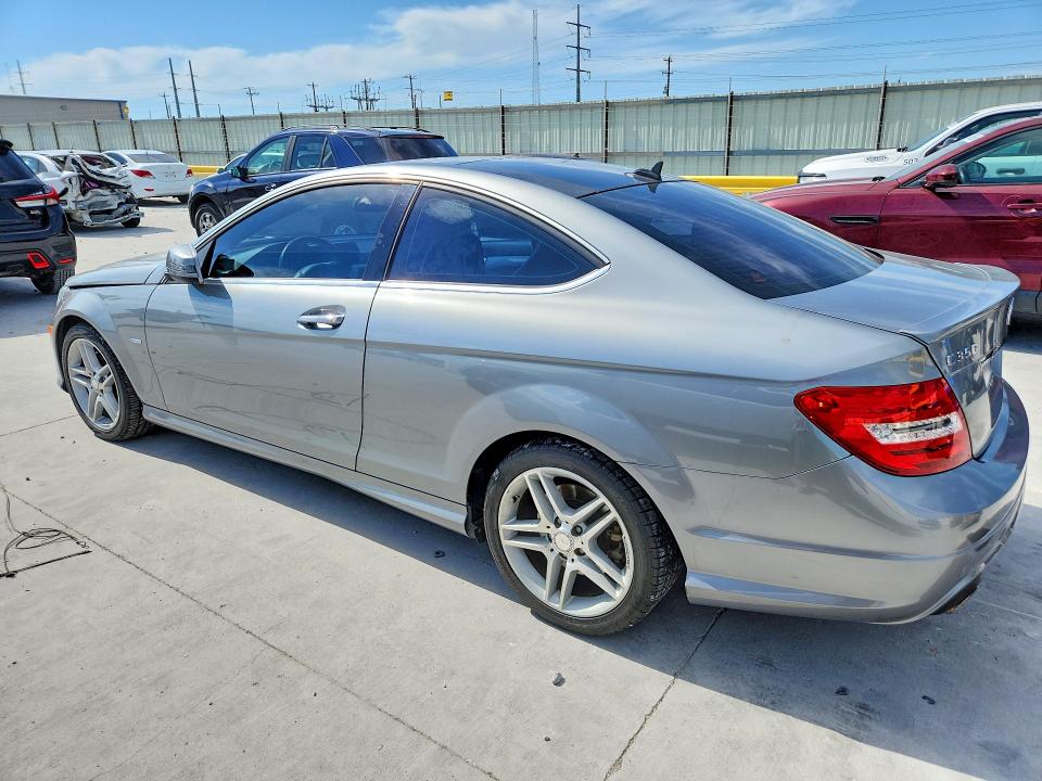Aukcja sprzedaży 2012 Mercedes-benz C, vin: WDDGJ5HB5CF912404, numer aukcji: 53929626